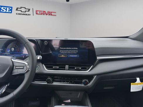 New 2026 Chevrolet Equinox LT image 17