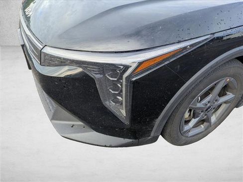 Used 2025 Kia K4 FWD image 9