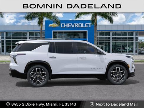New 2026 Chevrolet Traverse High Country FWD image 6