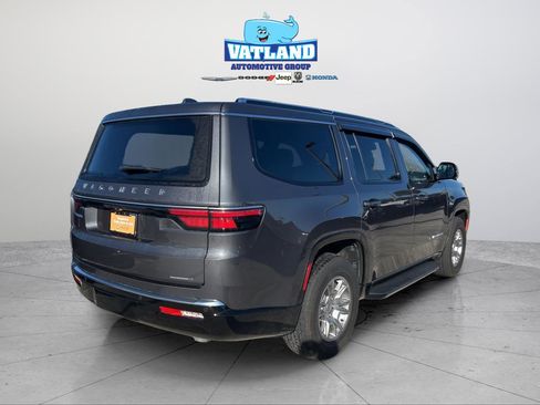 Used 2022 Jeep Wagoneer Series I image 5