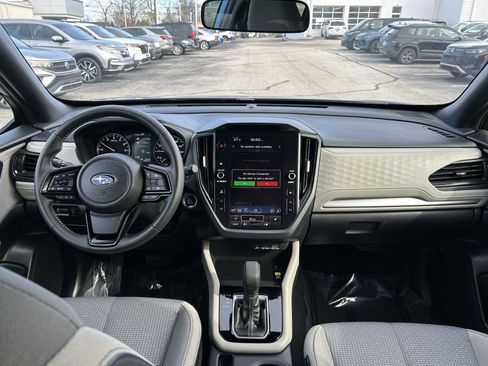 Used 2025 Subaru Forester Premium image 9