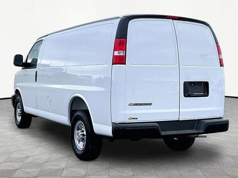 New 2026 Chevrolet Express 2500 RWD image 4