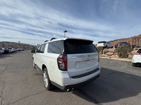 Used 2021 Chevrolet Suburban High Country image 3