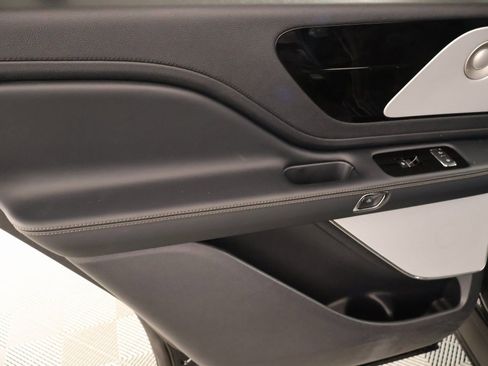 New 2026 Lincoln Aviator Reserve AWD/4WD image 18