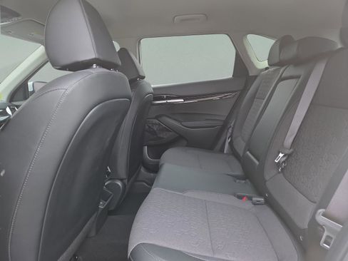 New 2026 Kia Seltos S FWD image 11