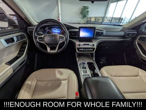 Used 2022 Ford Explorer XLT w/ Equipment Group 202A image 11