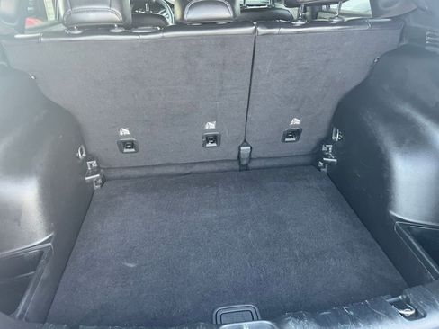 Used 2023 Jeep Compass Limited image 31