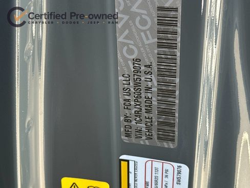 Used 2025 Jeep Wrangler Unlimited Sahara w/ Safety Group AWD/4WD image 29
