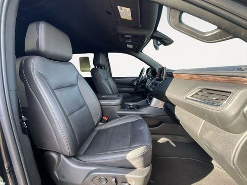 Used 2022 Chevrolet Tahoe LT w/ Luxury Package image 15