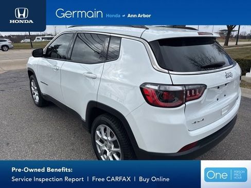 Used 2023 Jeep Compass Latitude AWD/4WD image 11