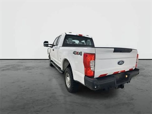 Used 2020 Ford F250 XL w/ Power Equipment Group image 2