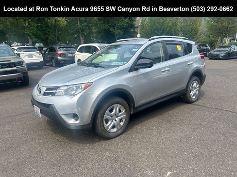 Used 2014 Toyota RAV4 LE FWD image 8