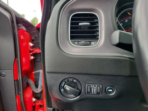 Used 2023 Dodge Charger SXT image 20