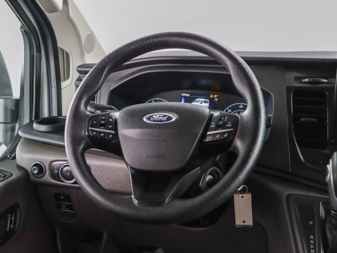 Used 2023 Ford Transit 350 XLT image 13