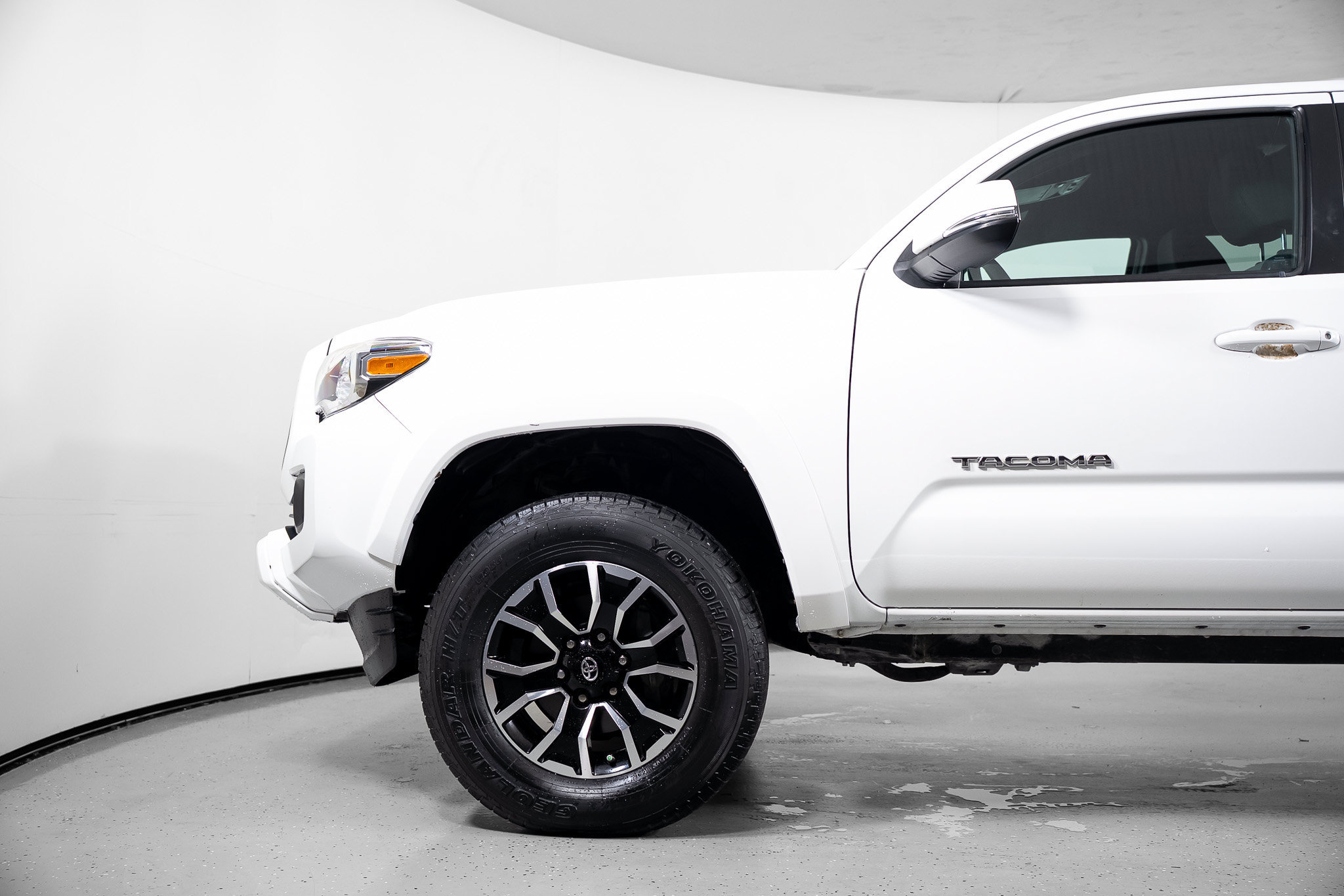 Used 2020 Toyota Tacoma TRD Sport RWD image 14