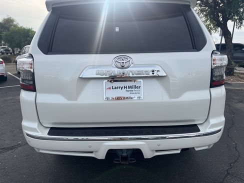 Used 2017 Toyota 4Runner Limited image 25