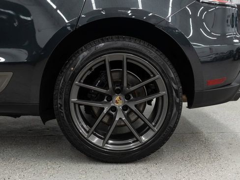Used 2023 Porsche Macan Turbo image 34