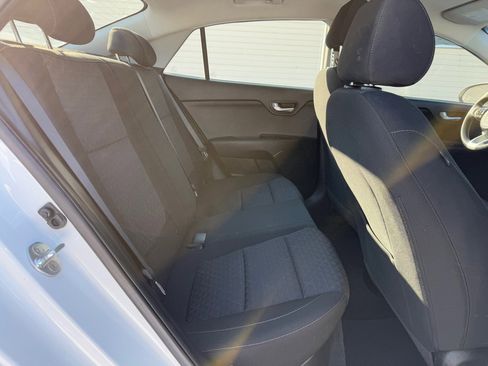 Used 2020 Kia Rio S image 11