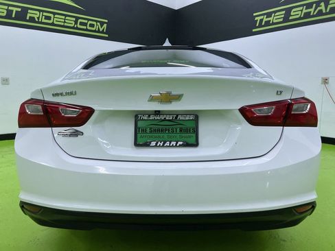 Used 2018 Chevrolet Malibu LT FWD image 8