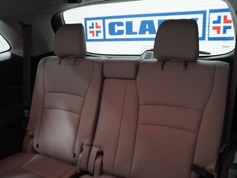 Used 2016 Honda Pilot EX-L image 25