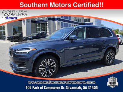 Used 2022 Volvo XC90 T5 Momentum w/ Climate Package