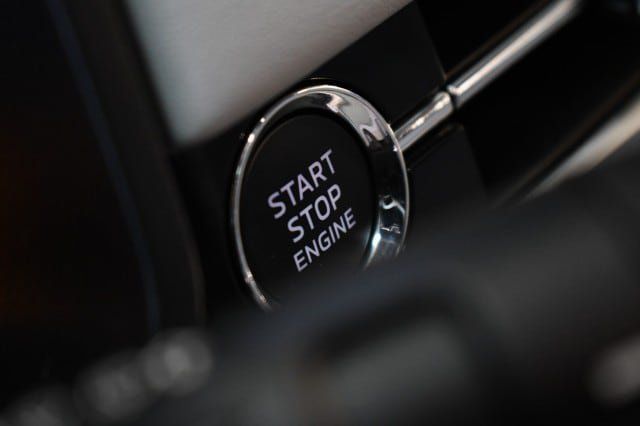 Used 2025 Mitsubishi Outlander AWD image 40