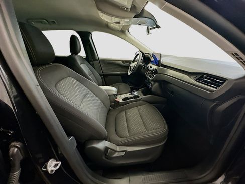 Used 2025 Ford Escape Active image 31