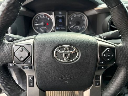 Used 2023 Toyota Tacoma SR5 w/ Technology Package image 9