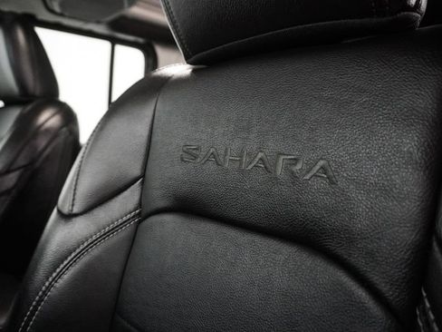 Certified 2022 Jeep Wrangler Unlimited Sahara w/ Cold Weather Group image 11