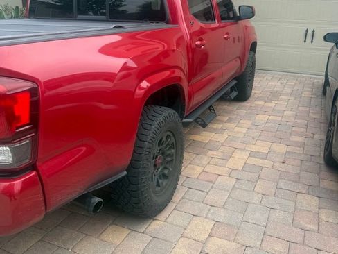 Used 2022 Toyota Tacoma SR AWD/4WD image 4
