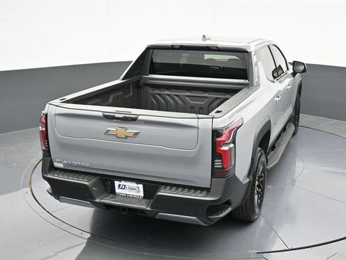 New 2025 Chevrolet Silverado EV LT image 59