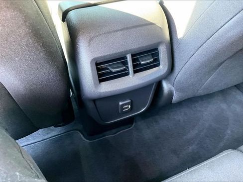 Used 2023 Chevrolet Equinox LT AWD/4WD image 28