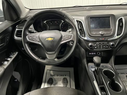 Used 2023 Chevrolet Equinox LT image 4