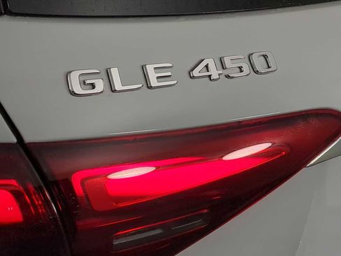 New 2026 Mercedes-Benz GLE 450 4MATIC image 11