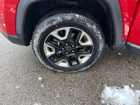 Used 2018 Jeep Compass Trailhawk w/ Cold Weather Group image 27