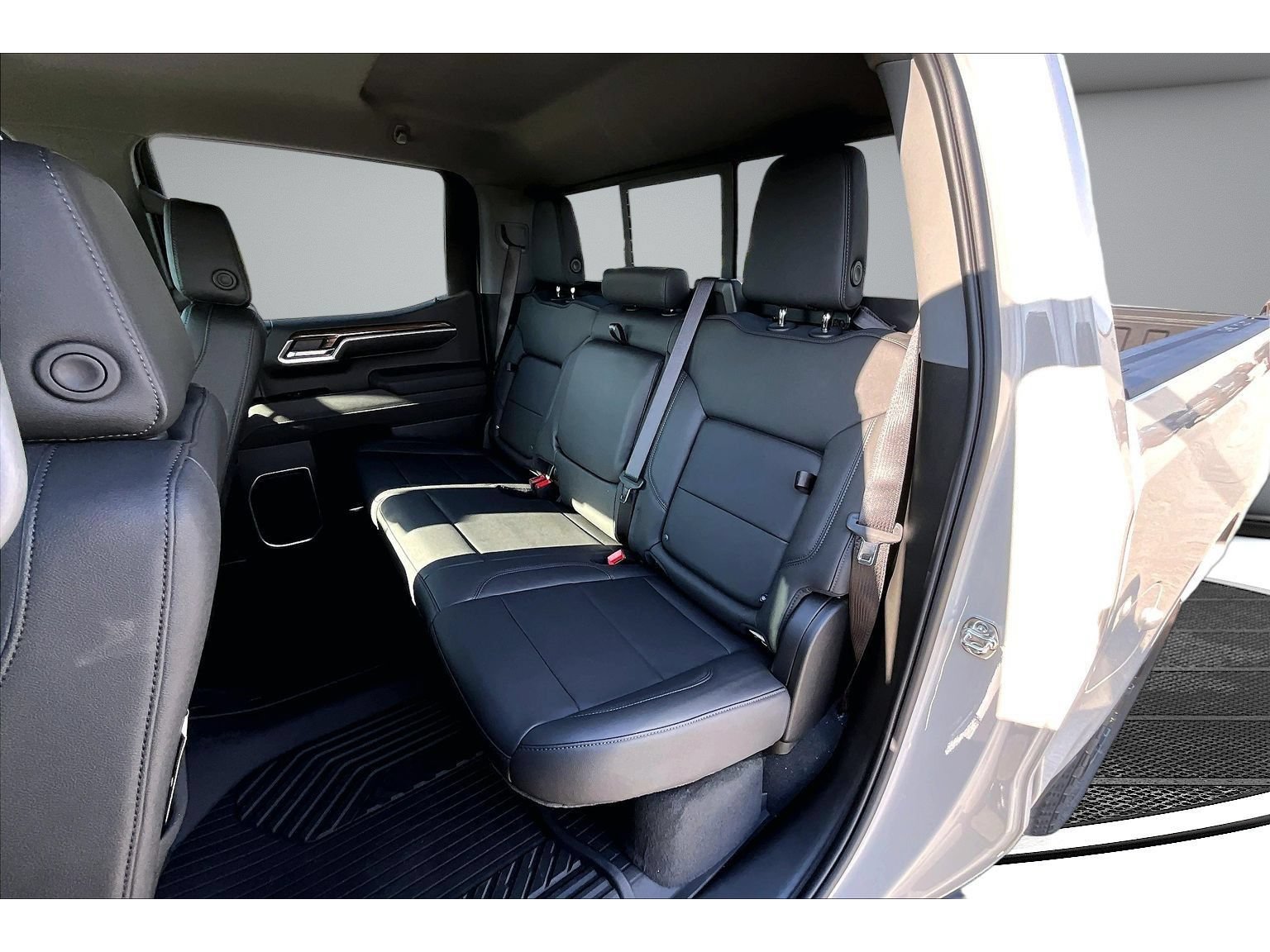New 2026 Chevrolet Silverado 1500 RST w/ RST All Star Premium Package AWD/4WD image 11
