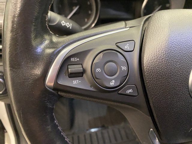 Used 2017 Buick Envision Essence FWD image 29