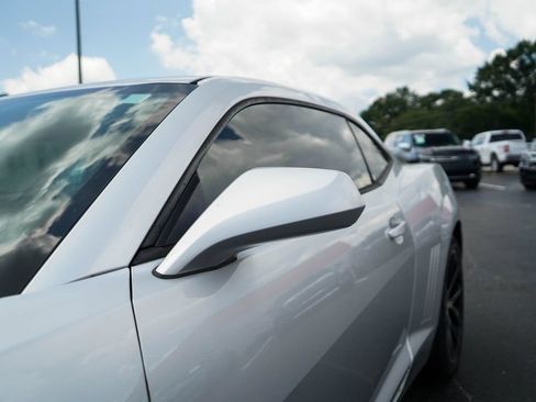 Used 2015 Chevrolet Camaro LT RWD image 22