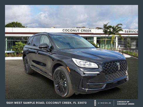 New 2026 Lincoln Corsair Reserve w/ Jet Appearance Package FWD image 1