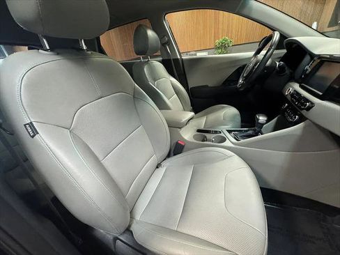 Used 2019 Kia Niro EX Premium w/ Sunroof Package FWD image 14