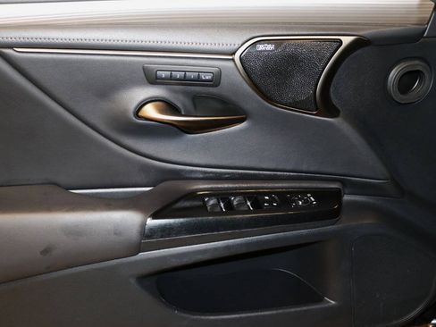 Used 2020 Lexus ES 350 F Sport w/ Accessory Package 2 FWD image 72