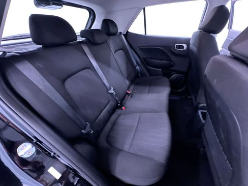 Used 2022 Hyundai Venue SE FWD image 29