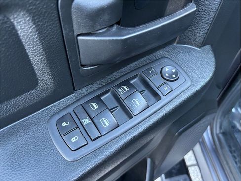 Used 2019 RAM 1500 4x4 Crew Cab Tradesman image 20