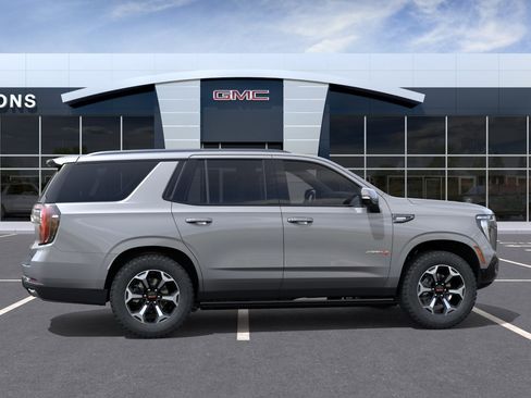 New 2026 GMC Yukon AT4 AWD/4WD image 6