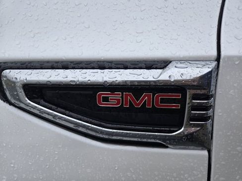 Used 2025 GMC Yukon Denali w/ Sun & Power Step Package AWD/4WD image 43