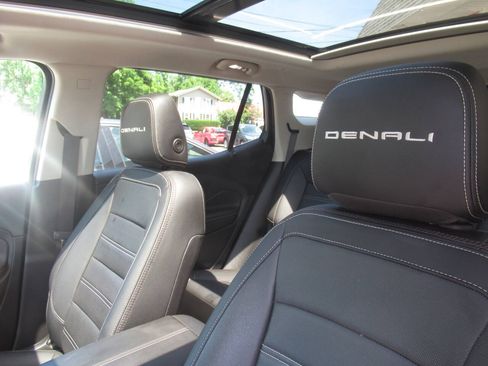 Used 2022 GMC Terrain Denali w/ LPO, Floor Liner Package AWD/4WD image 18