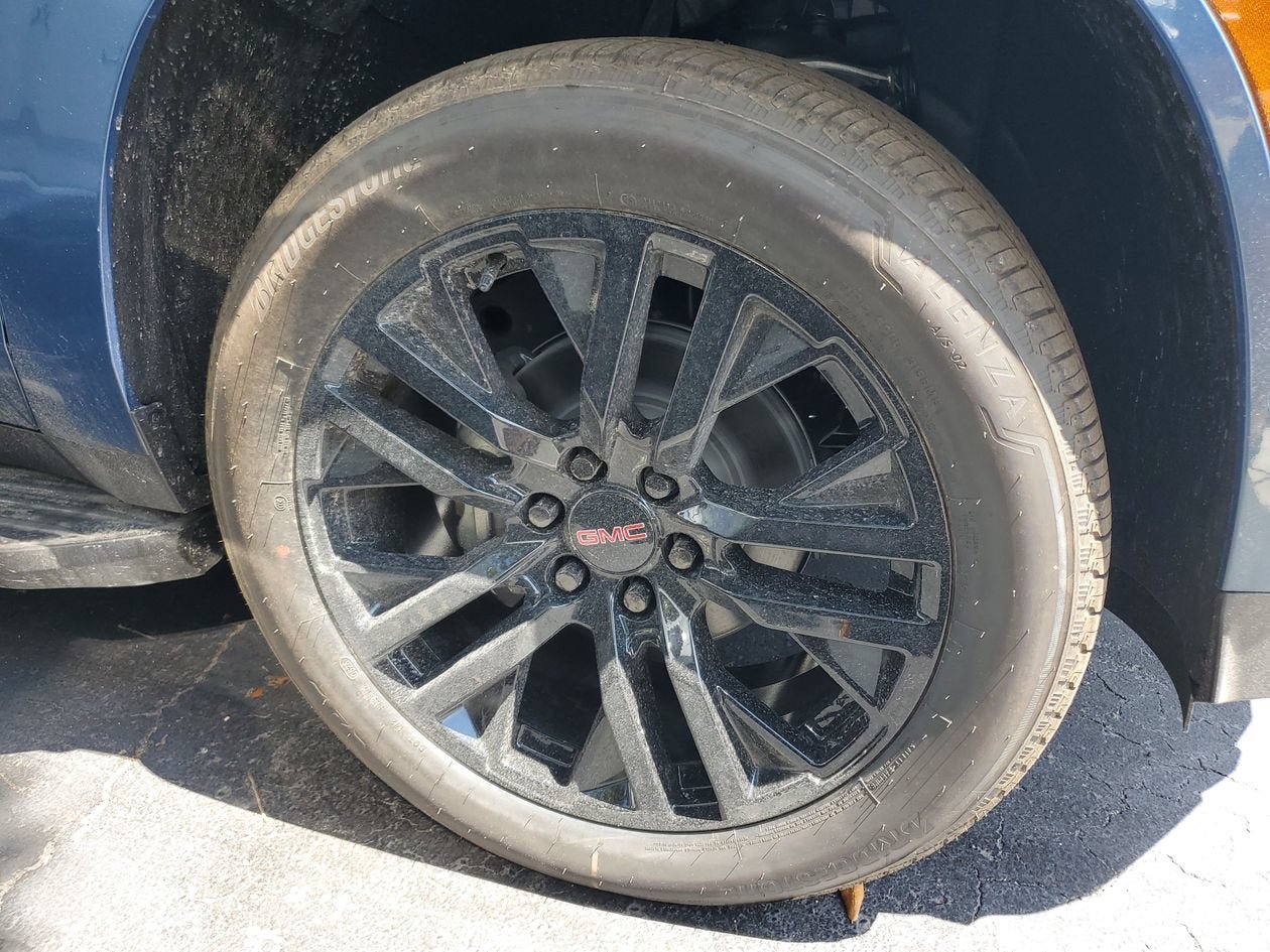 New 2026 GMC Yukon Denali RWD image 6