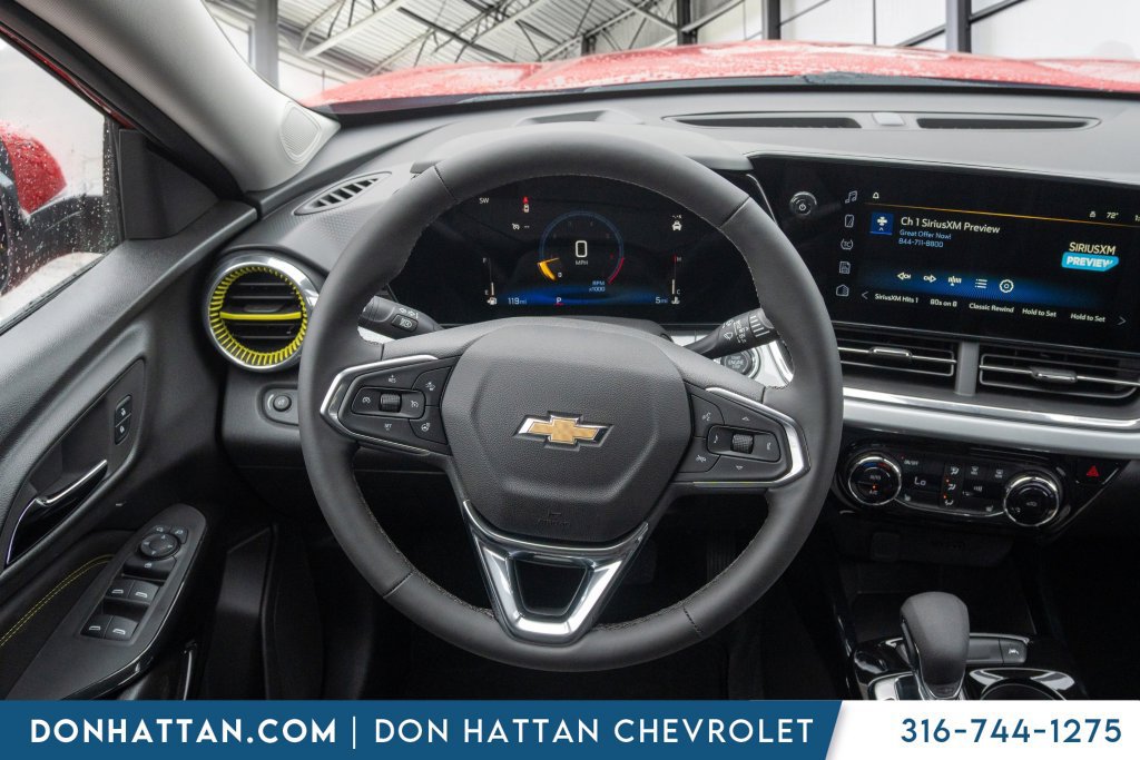 New 2026 Chevrolet Trax LT w/ LT Convenience Package FWD image 5