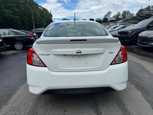 Used 2019 Nissan Versa SV image 6