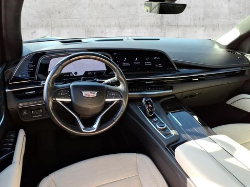 Used 2022 Cadillac Escalade Sport w/ Touring Package AWD/4WD image 7